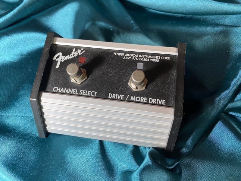 Fender Hot Rod Deluxe PR246（中古）【楽器検索デジマート】