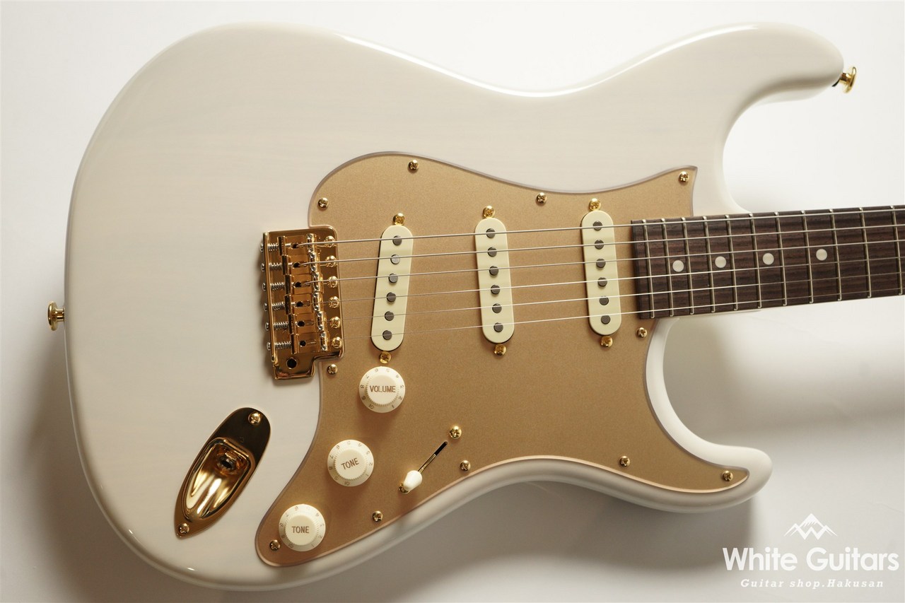 momose MC2-STD/R - Olympic White / Gold Acrylic PG / Gold Parts