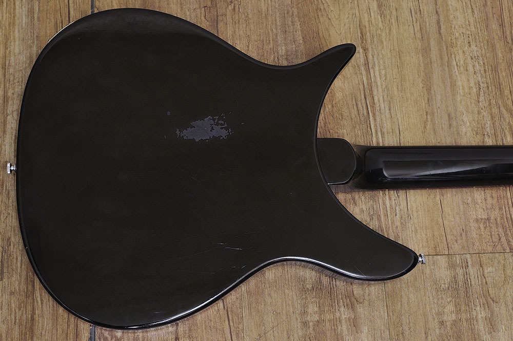 リッケンバッカー 320 1975年製　Rickenbacker Fホール IMG_4167.jpg