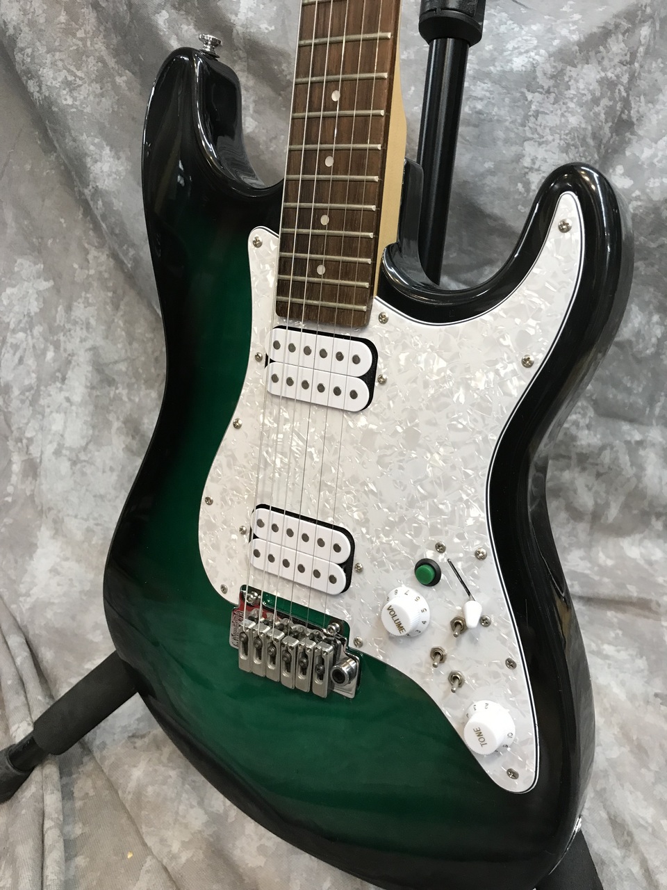 Rayfield / Stratocaster RST-320 ギター Rayfield RST-320（中古）【楽器検索デジマート】