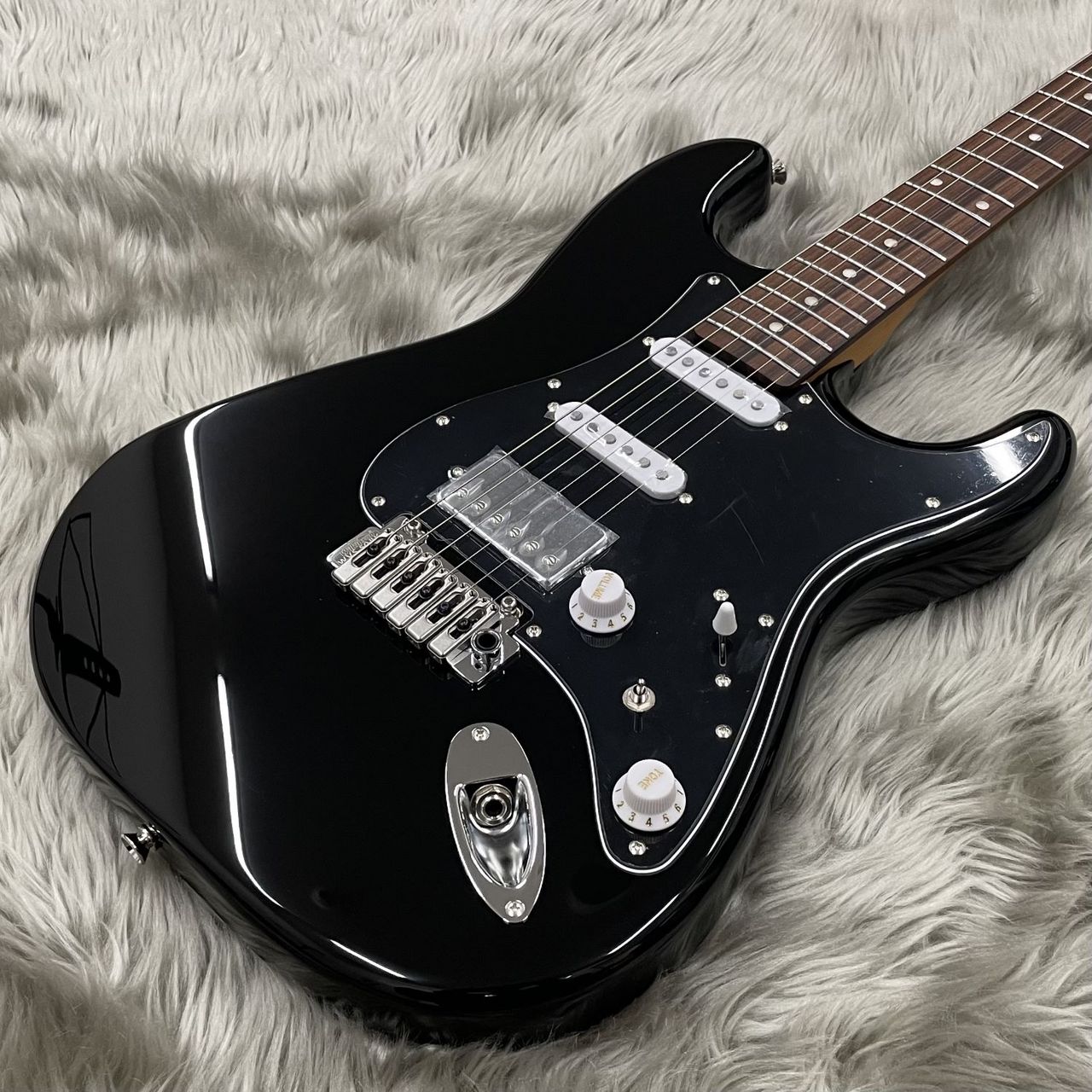 最大15%OFFクーポン HISTORY ストラト エレキギター Black HST/SSH-Performance ギター