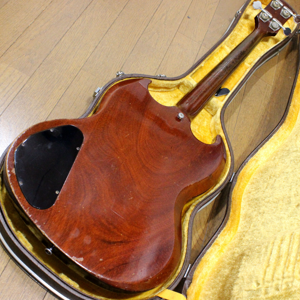 Gibson EB-3 Cherry Mod 1969年製です。（ビンテージ）【楽器