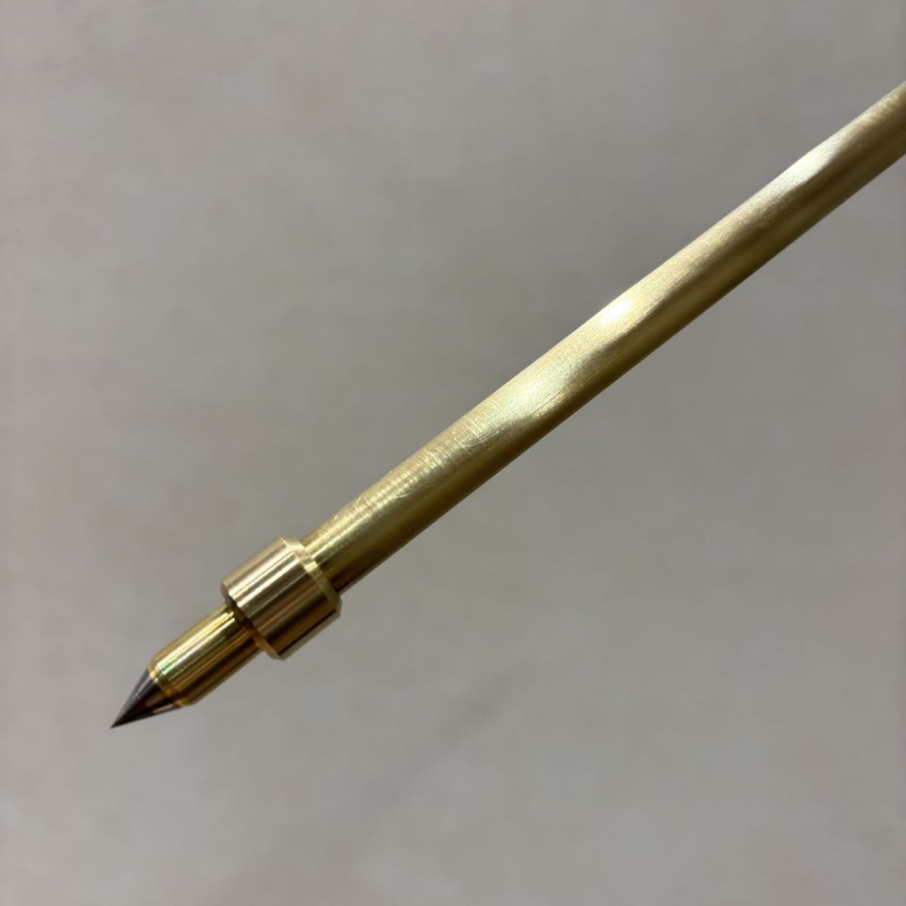 見附精機工業 チェロエンドピン Quartet/8mm 見附精機工業（新品/送料
