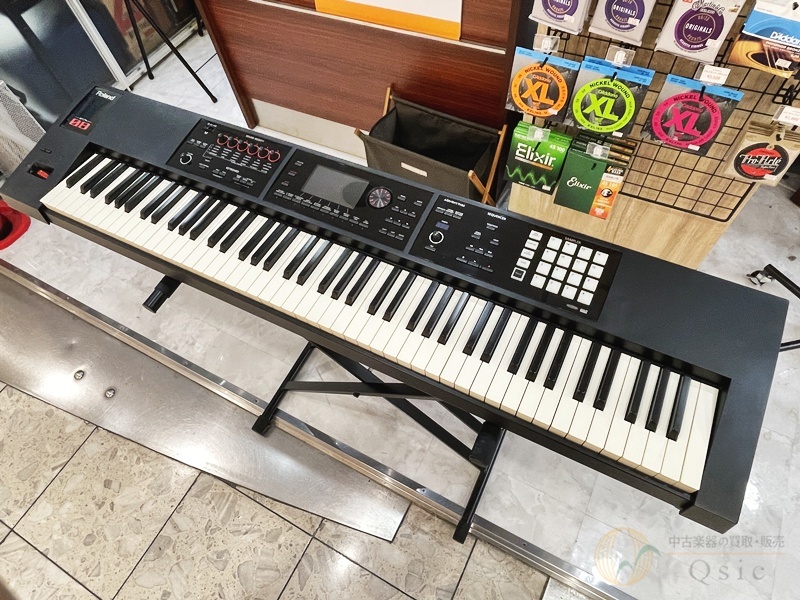 Roland FA-08 [TMM01]【梅田店在庫】（中古/送料無料）【楽器検索
