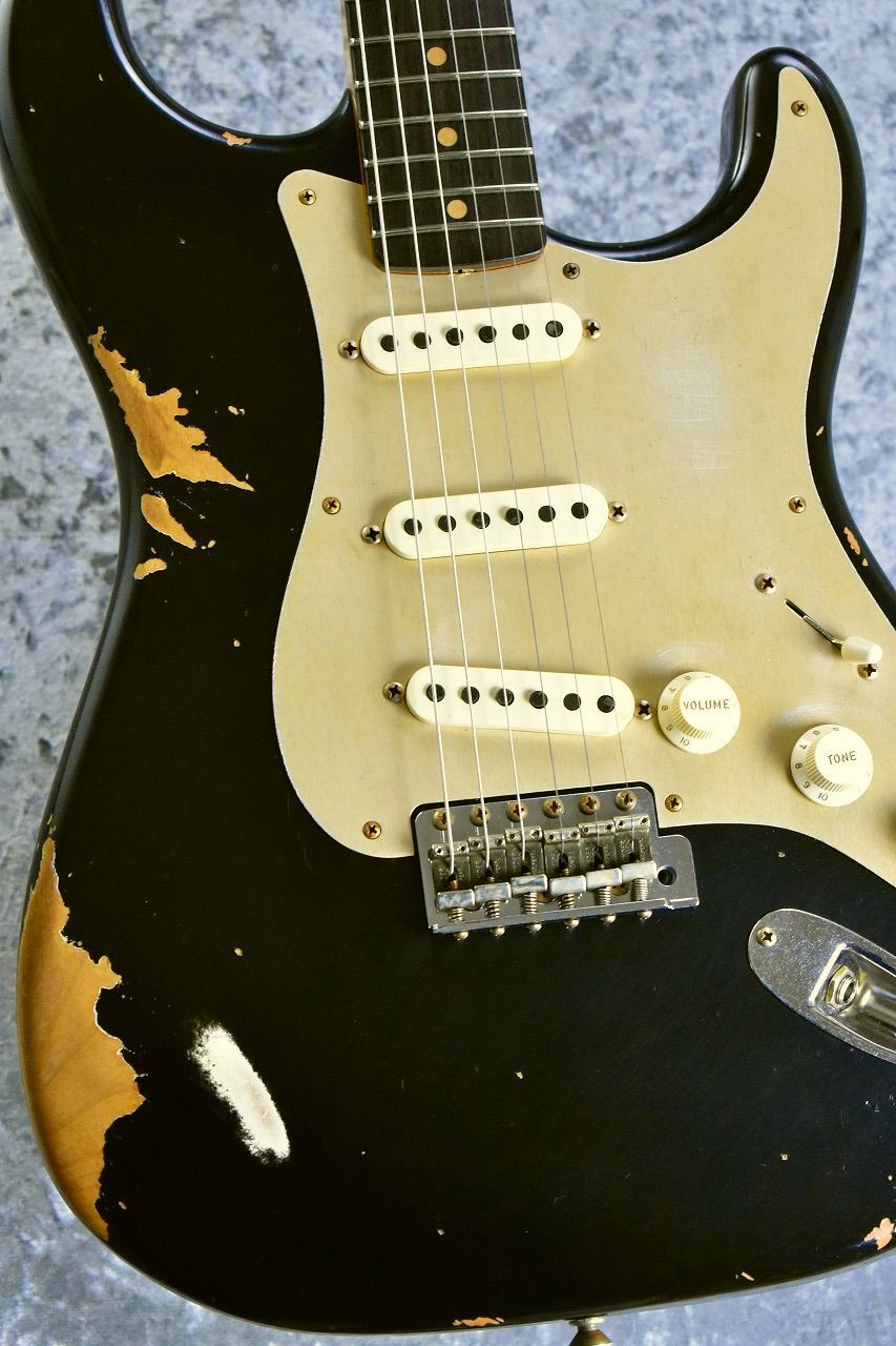 激鳴り個体 75万円相当 1959 Stratocaster ストラップ付 Fender Custom