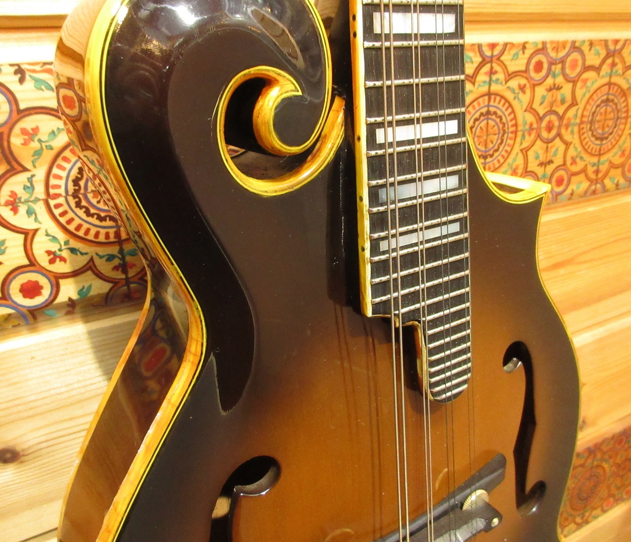 国産セミビンテージ！　Blue Bell F-8 　フラットマンドリン 国産セミビンテージ！ Blue Bell F-8 フラットマンドリン 国産セミ