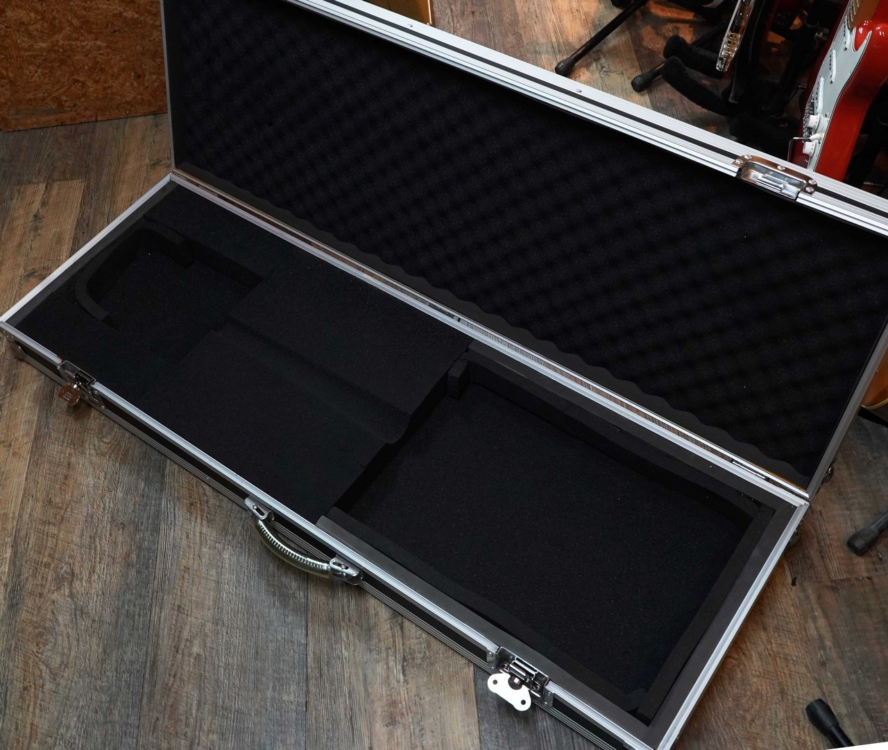 Warwick Rockcase Bass Flight Case（中古）【楽器検索デジマート】