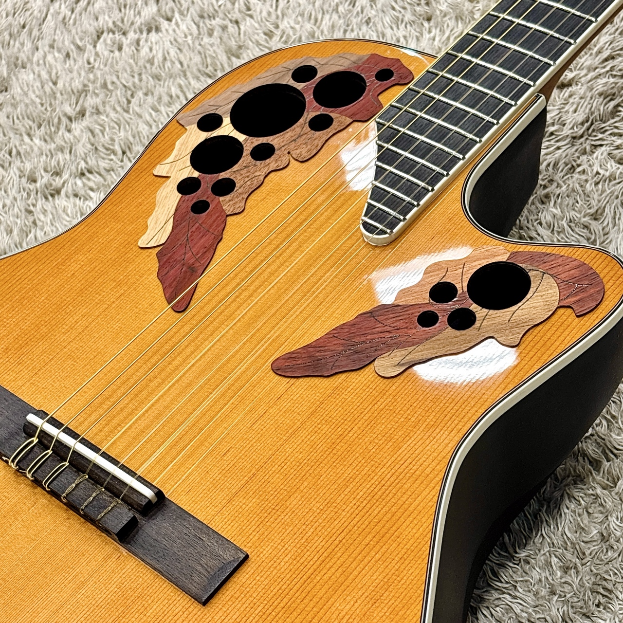 Ovation Celebrity Elite Nylon Mid Depth CE44C-4A Aged Natural