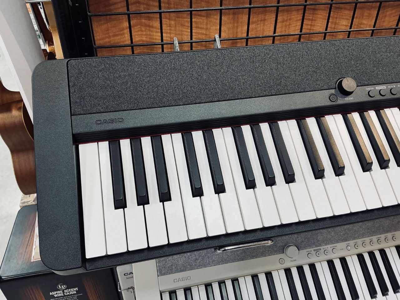 Casio 【展示品特価】CT-S1-76BK ブラック 76鍵盤Casiotone カシオ