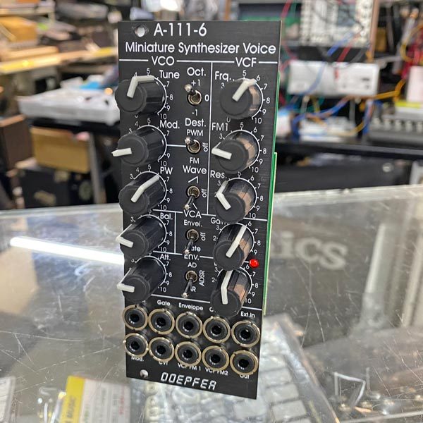 Doepfer A-111-6V Miniature Synthesizer Voice(中古)【楽器 Doepfer A-111-6V Miniature Synthesizer Voice(中古)【楽器