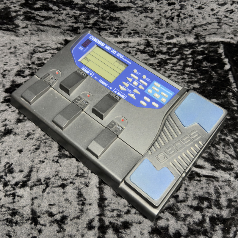 ✴︎最終値下✴︎ BOSS ME-30 ビンテージ　マルチエフェクター ✴︎最終値下✴︎ BOSS ME-30 ビンテージ マルチエフェクター