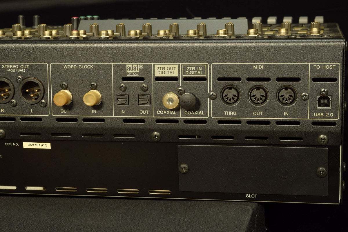 配信機器・PA機器・レコーディング機器 yamaha01v 96i デジタル