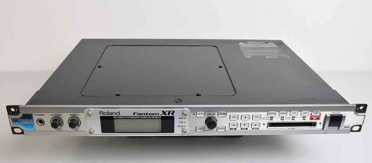 Roland FANTOM-XR 音源モジュール 【 中古 】（中古/送料無料）【楽器検索デジマート】