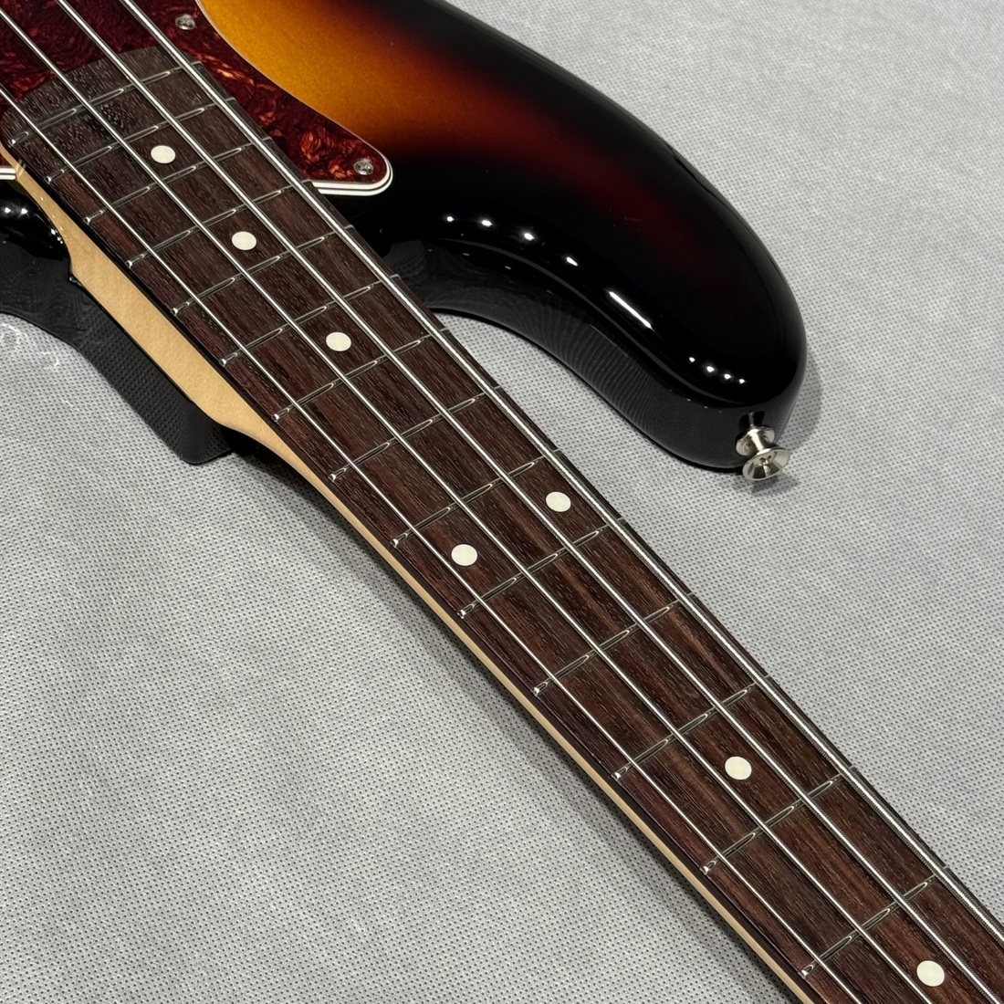 Fender Made in Japan Traditional II 60s Jazzbass RW 3TS 3-Color