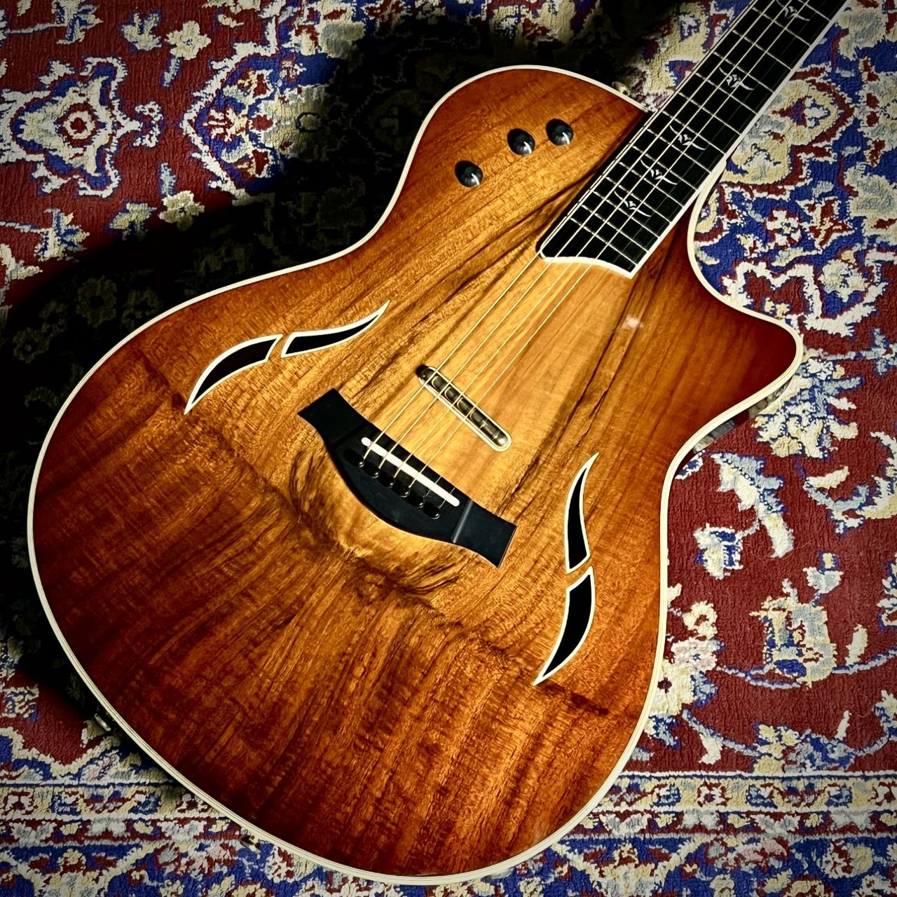 Taylor T5-C4 Limited Edition/ Walnut Top