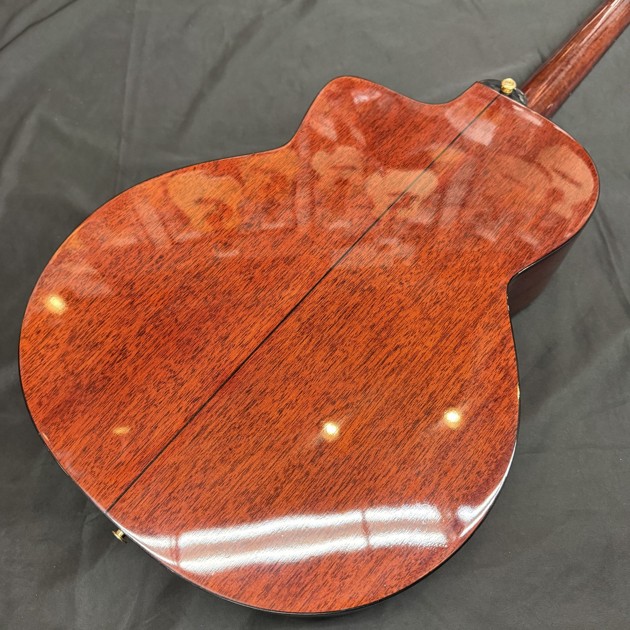 Takamine PTU608N (タカミネ クラシックギター)（中古）【楽器検索