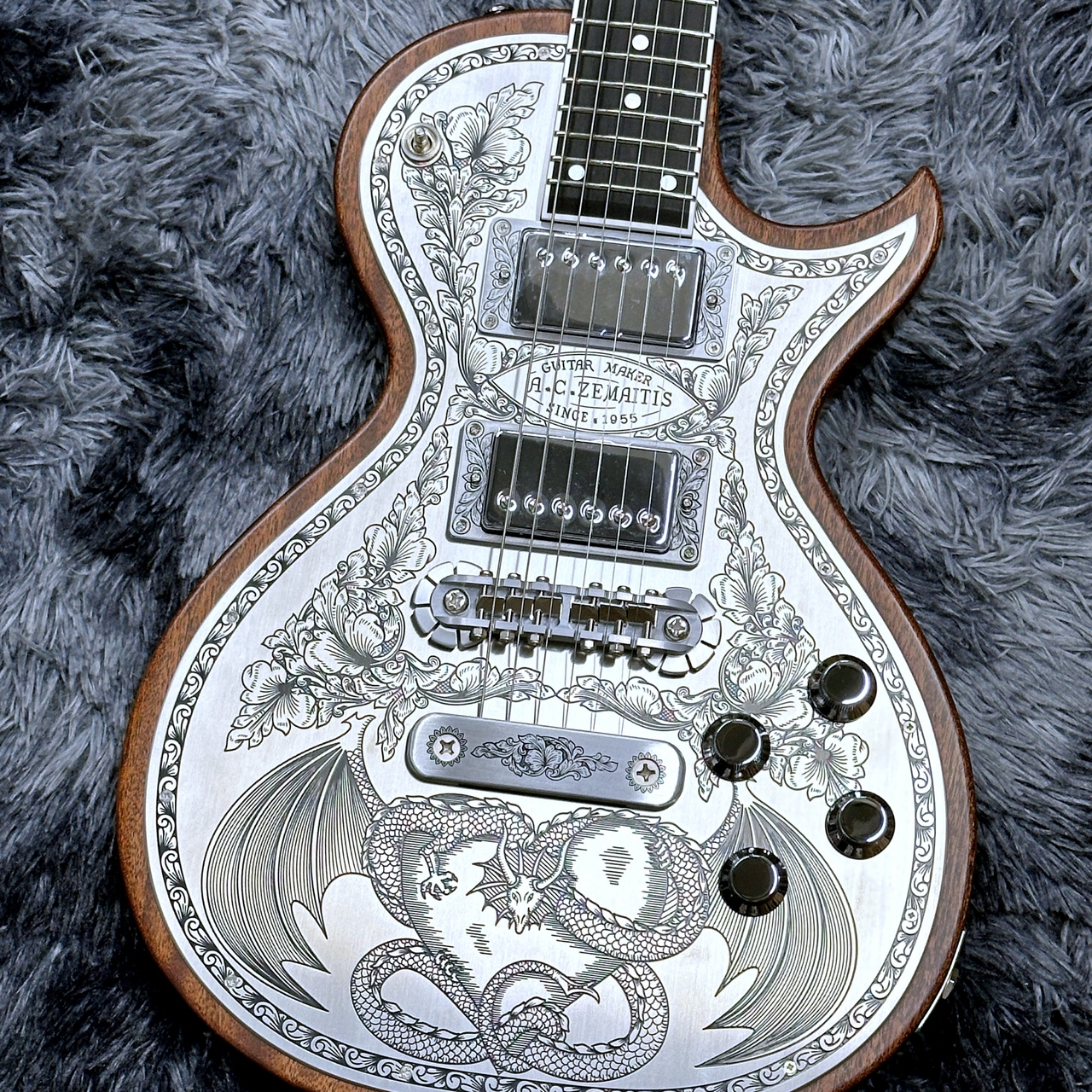 Zemaitis MFG-AC-24 Dragon & Heart Natural -Metal Front