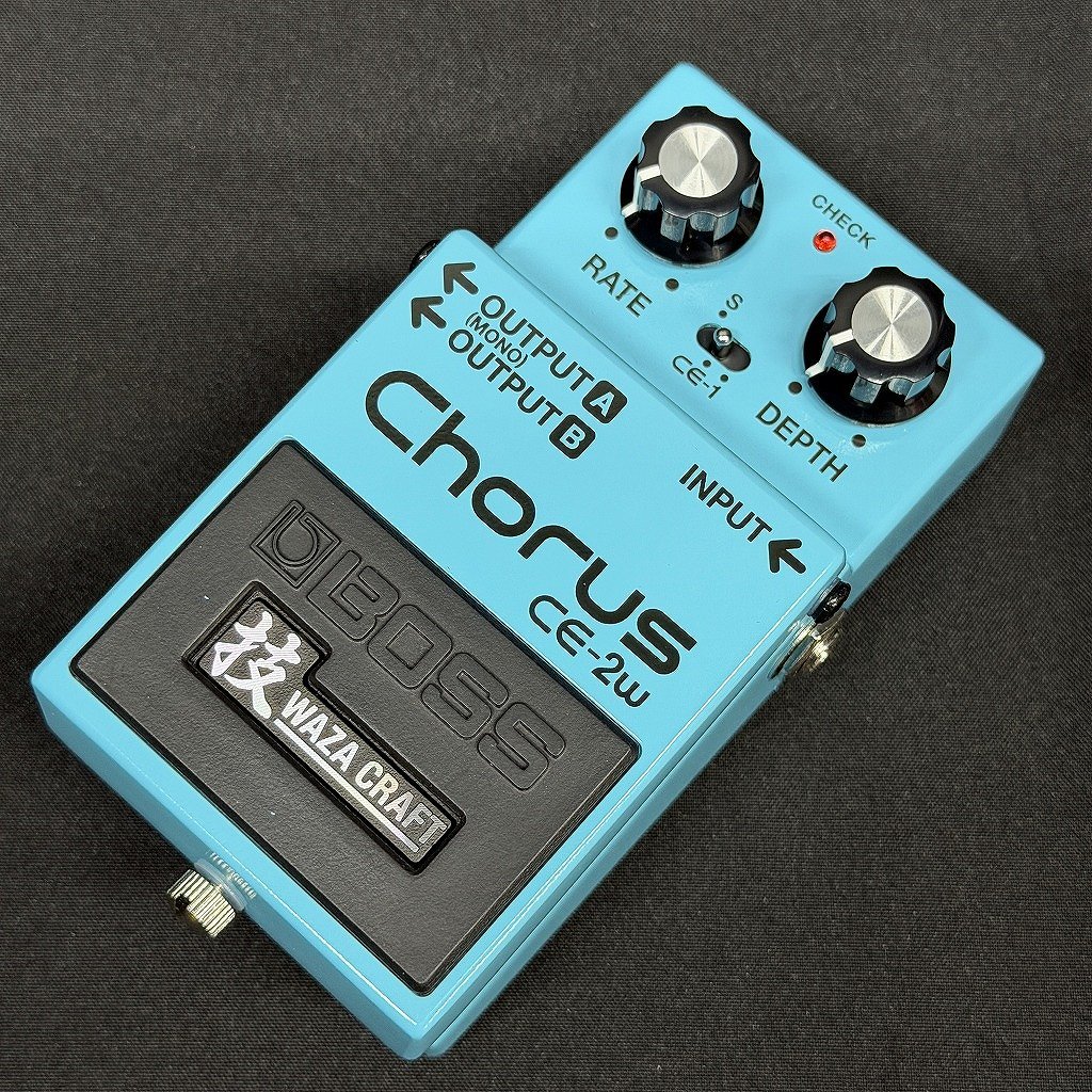 BOSS CE-2W 中古品 BOSS CE-2W 【新宿店】（中古）【楽器検索デジマート】