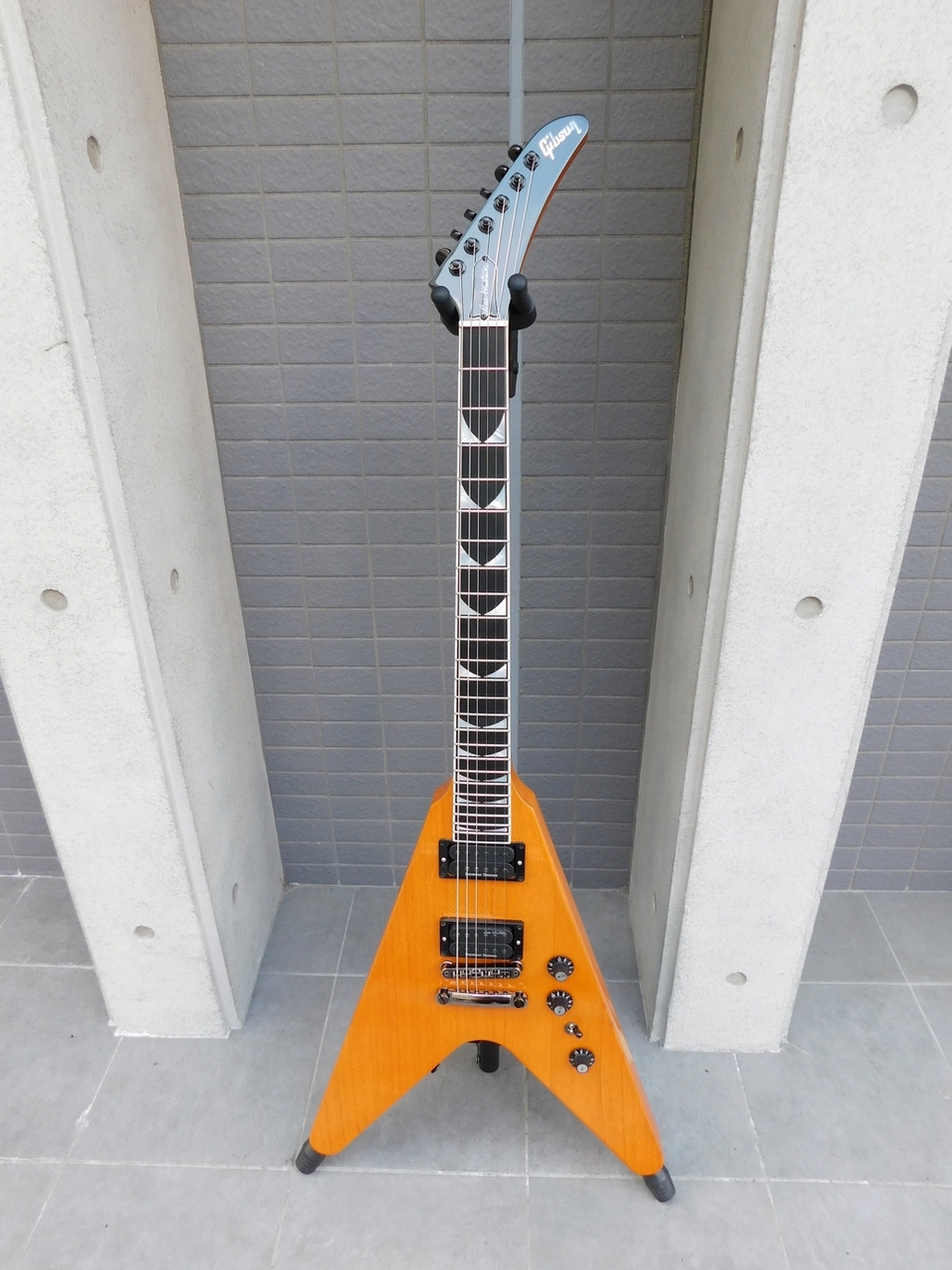 Gibson Dave Mustaine Flying V EXP Dave Mustaineデザインモデル（B級