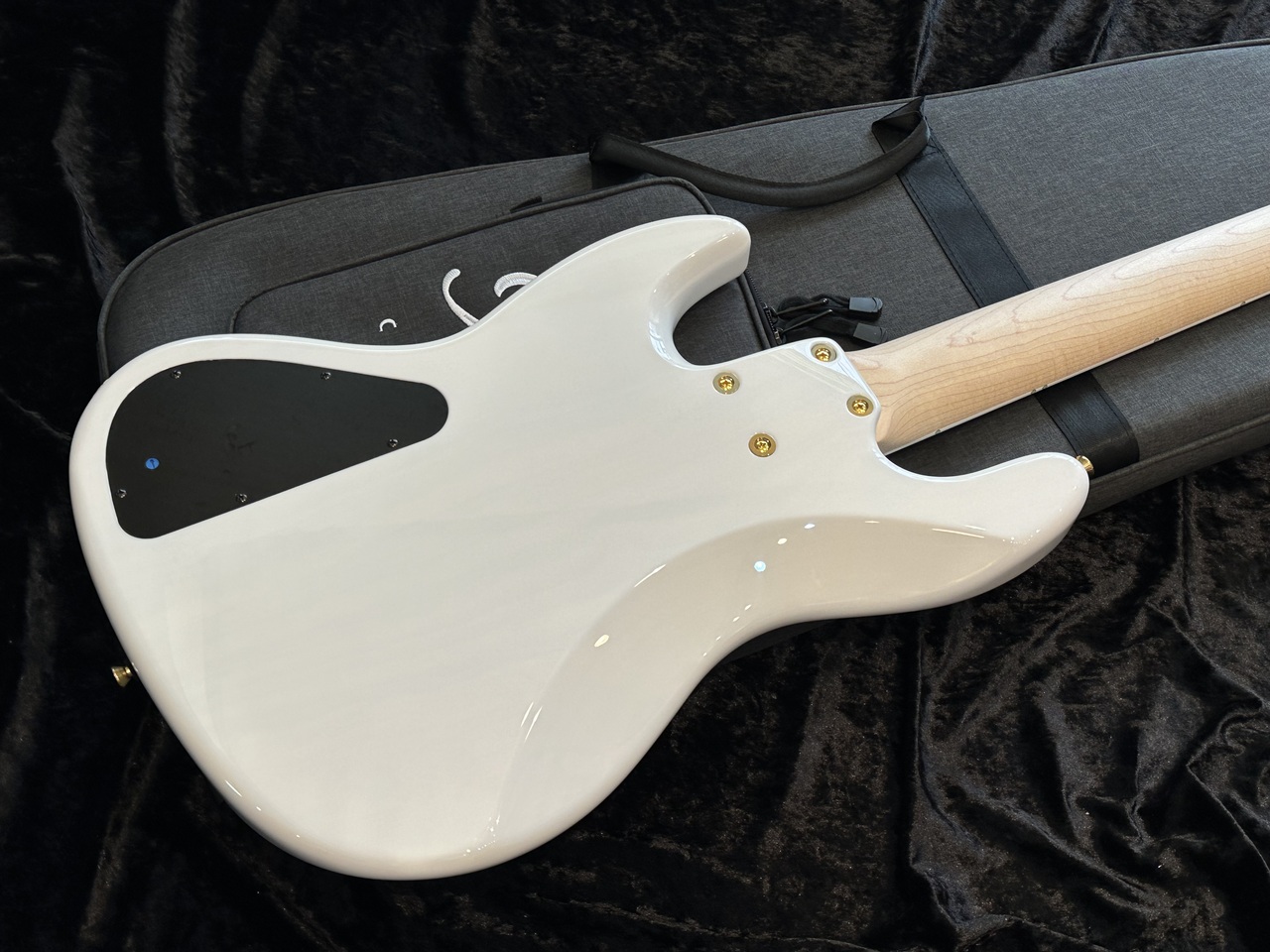 XOTIC XJ-1T エレキベース ホワイト XOTiC XJ-1T 6st White Burst <エキゾチック>｜平野楽器