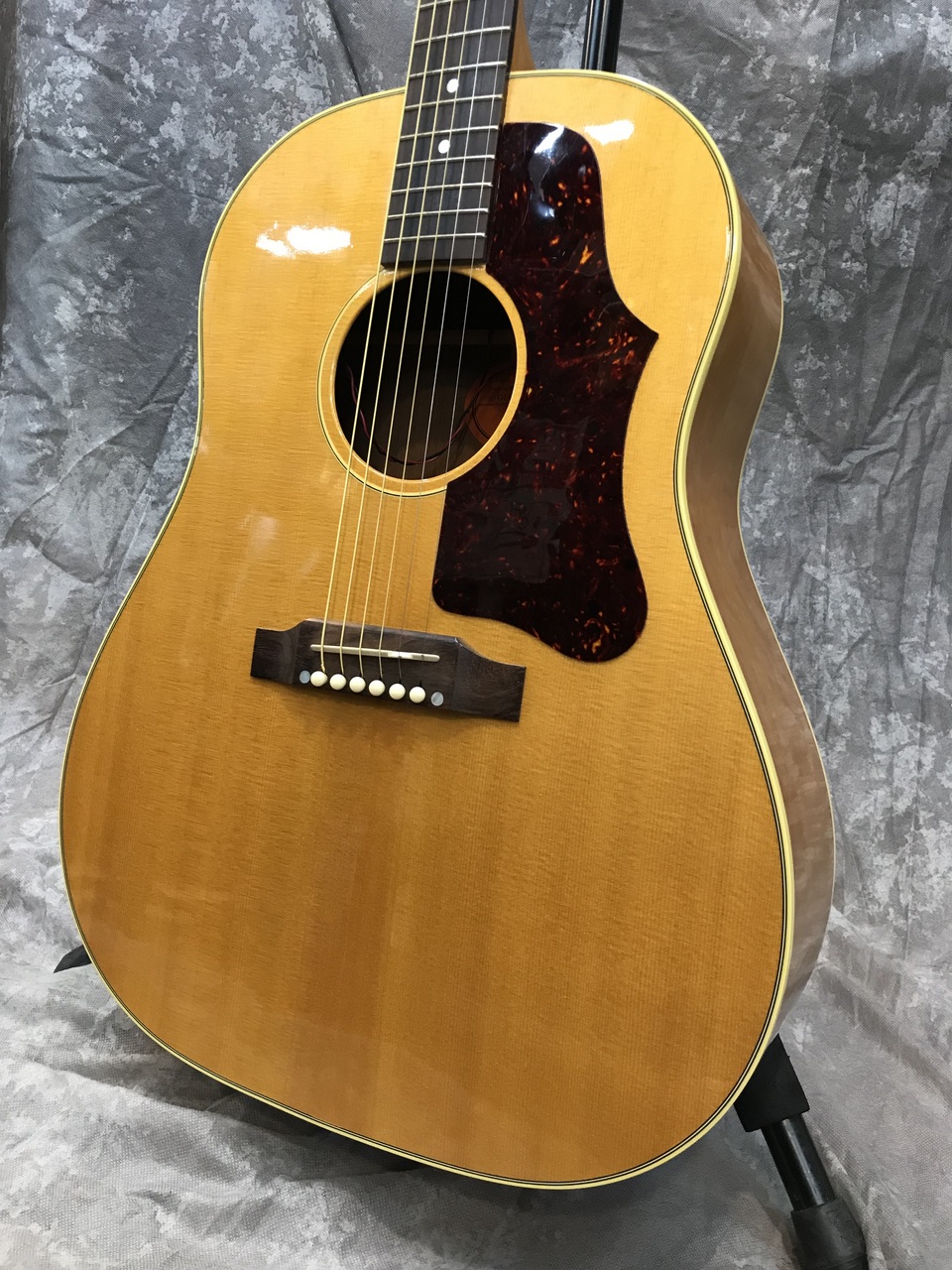 Gibson J-50（中古）【楽器検索デジマート】