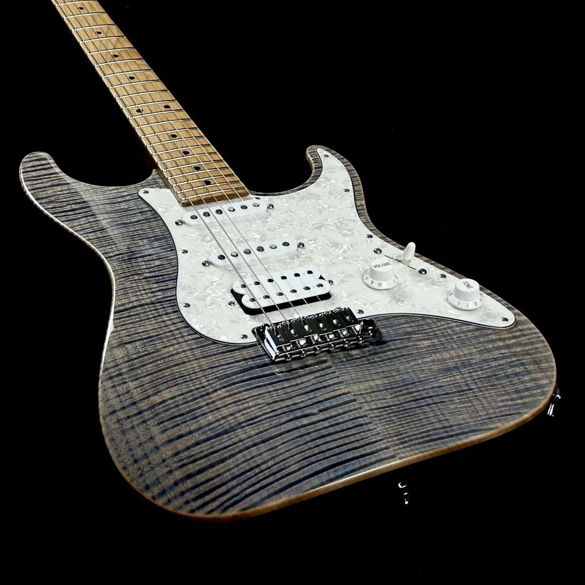 Suhr Standard Plus Trans Blue Denim/ROASTED MAPLE 【現物画像