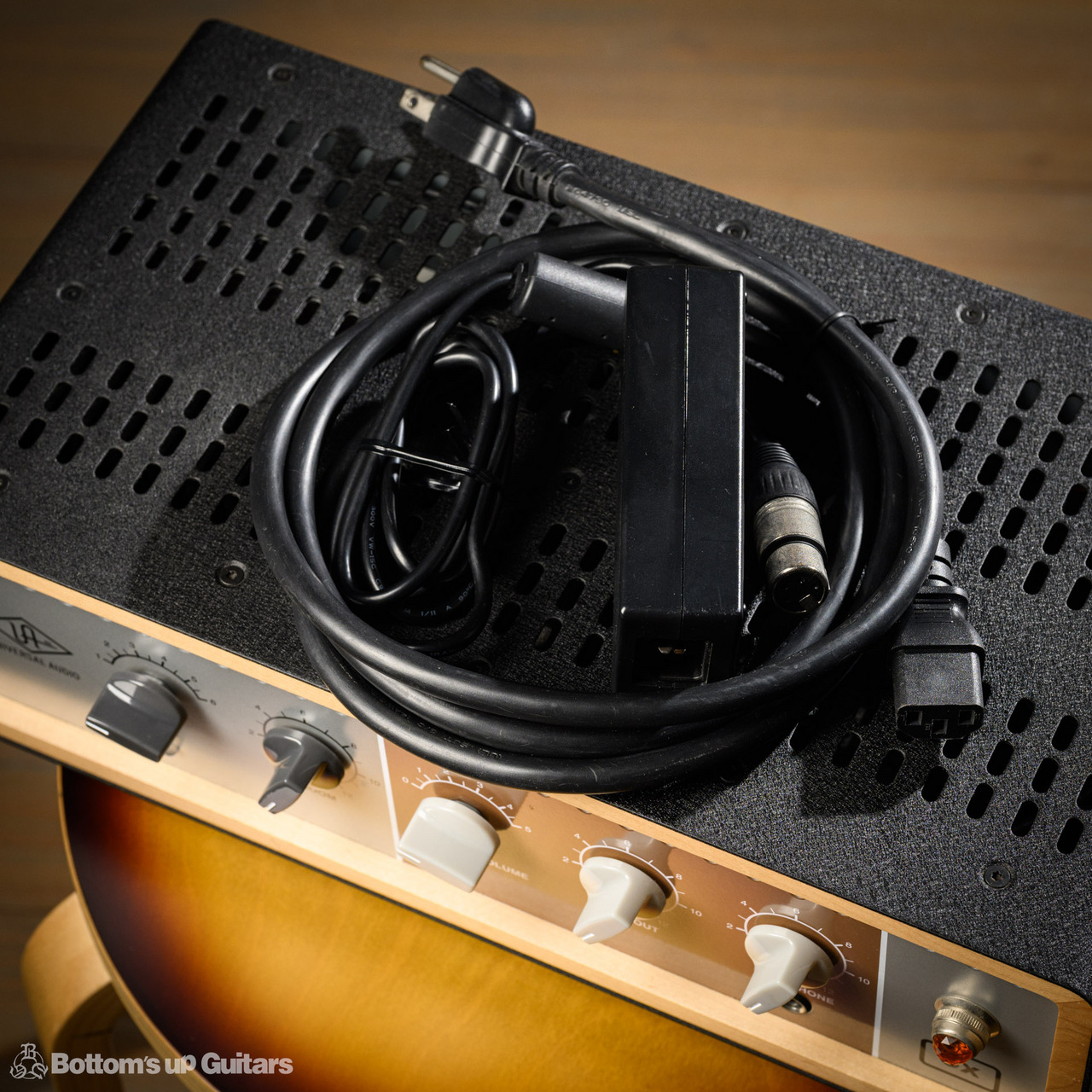 Universal Audio OX Amp Top Box 美品・特価!!（中古/送料無料）【楽器