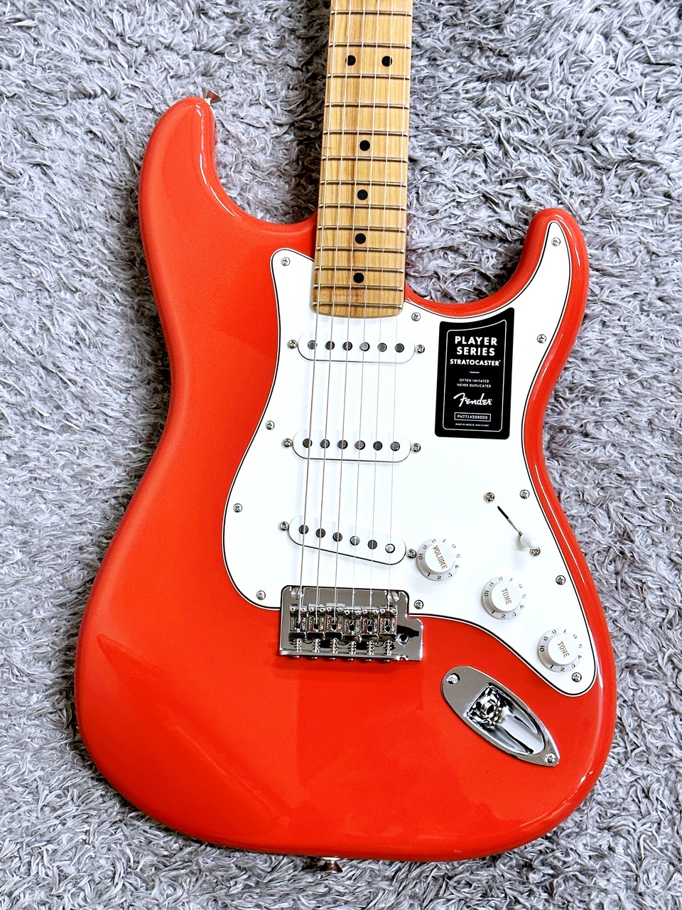 Fender Limited Edition Player Stratocaster Fiesta Red with Roasted Maple  Neck【限定モデル】（新品特価/送料無料）【楽器検索デジマート】