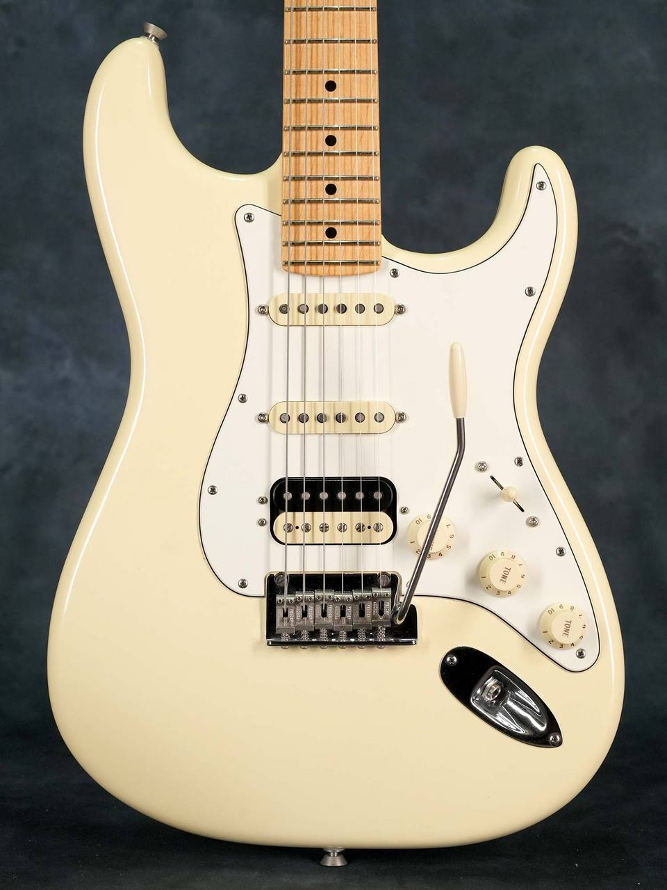 ギター FENDER AMERICAN PROFESSIONAL SHAWBUCKER Fender American Professional Stratocaster HSS Shawbacker Olympic