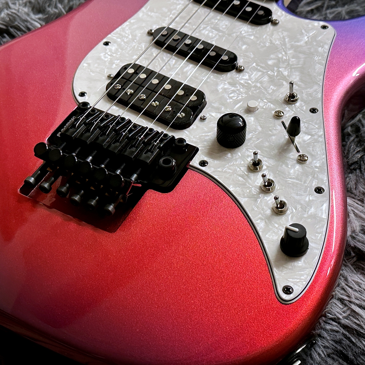 James Tyler Japan Studio Elite Locking Bridge Metallic Jimburst