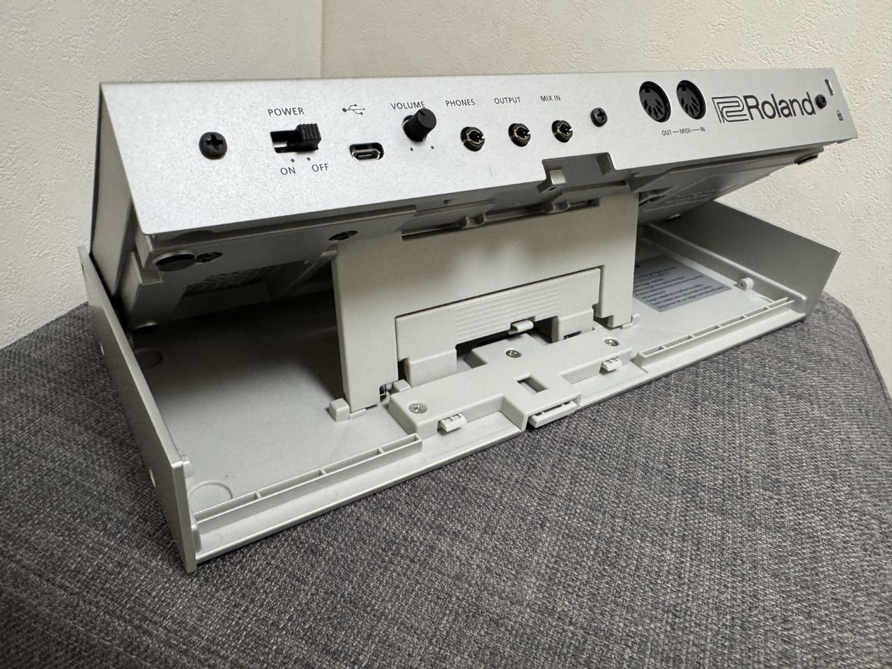 Roland Boutique TB-03 Bass Line ベースラインTB03（B級特価/送料無料