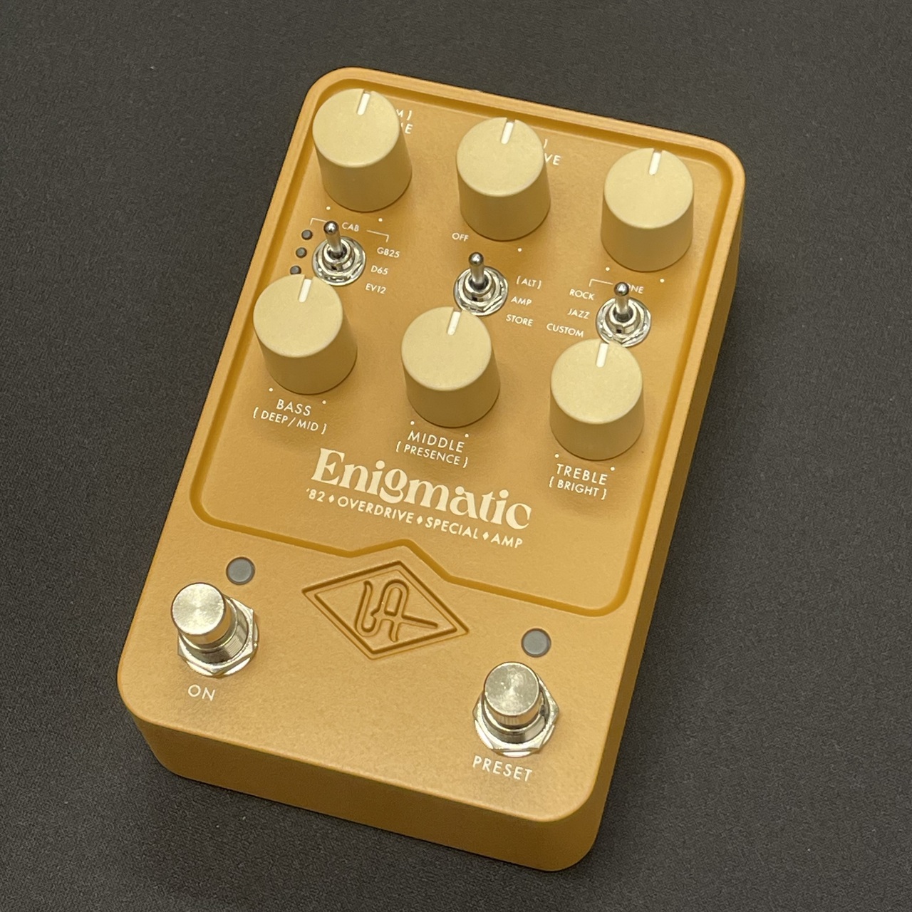 Universal Audio UAFX Enigmatic '82 Overdrive Special Amp Universal Audio UAFX Enigmatic '82 Overdrive Special Amp