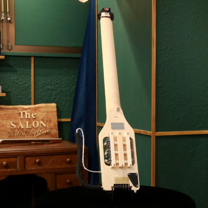 Traveler Guitar Ultra-Light Nylon, Maple ナイロン弦 エレガット