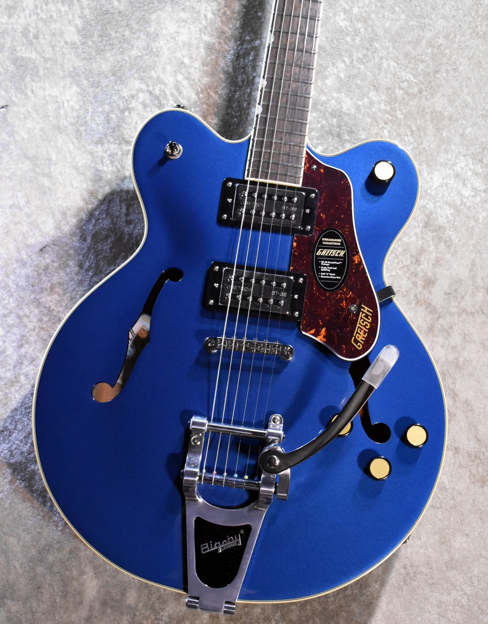 Gretsch G2622T Streamliner Center Block Double-Cut Dark Denim