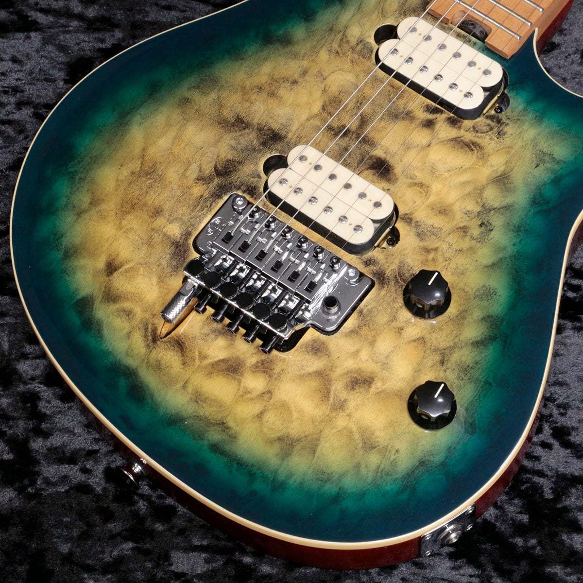 EVH Wolfgang Special QM Baked Maple Fingerboard Indigo Burst
