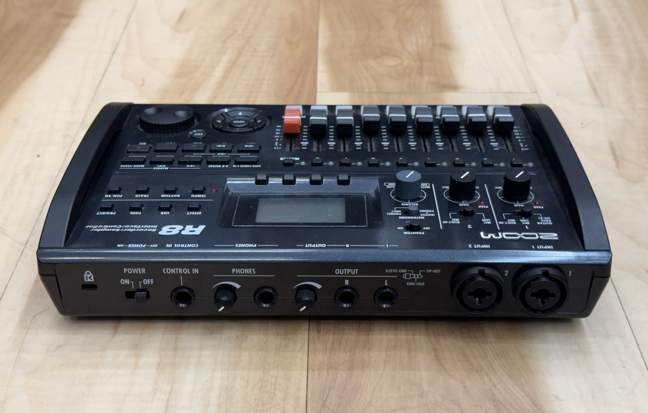 100％品質 ZOOM Sampler（中古）【楽器 Controller Interface Recorder R8 DJ機材