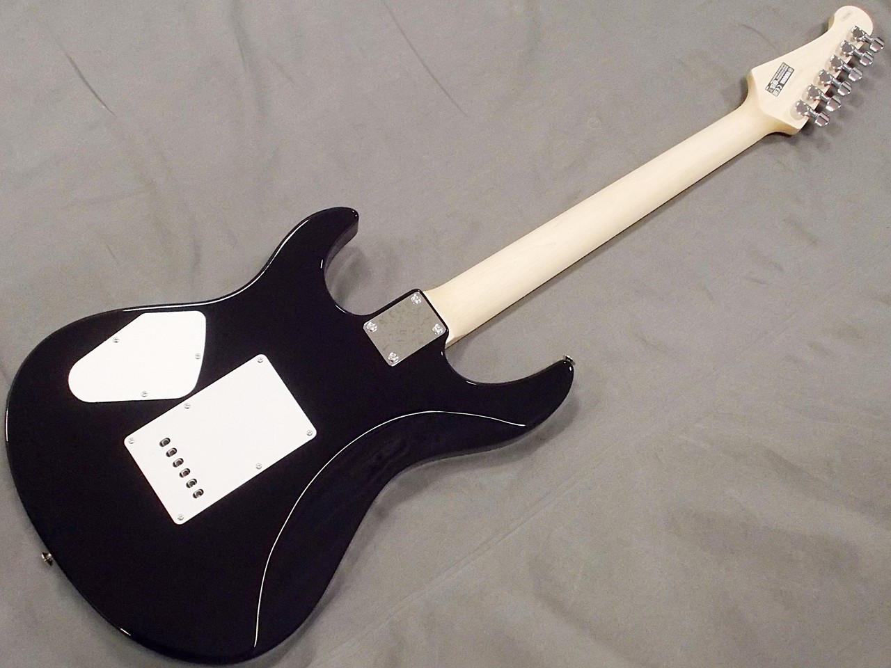 YAMAHA PACIFICA112V ブラック(BL)（新品）【楽器検索デジマート】