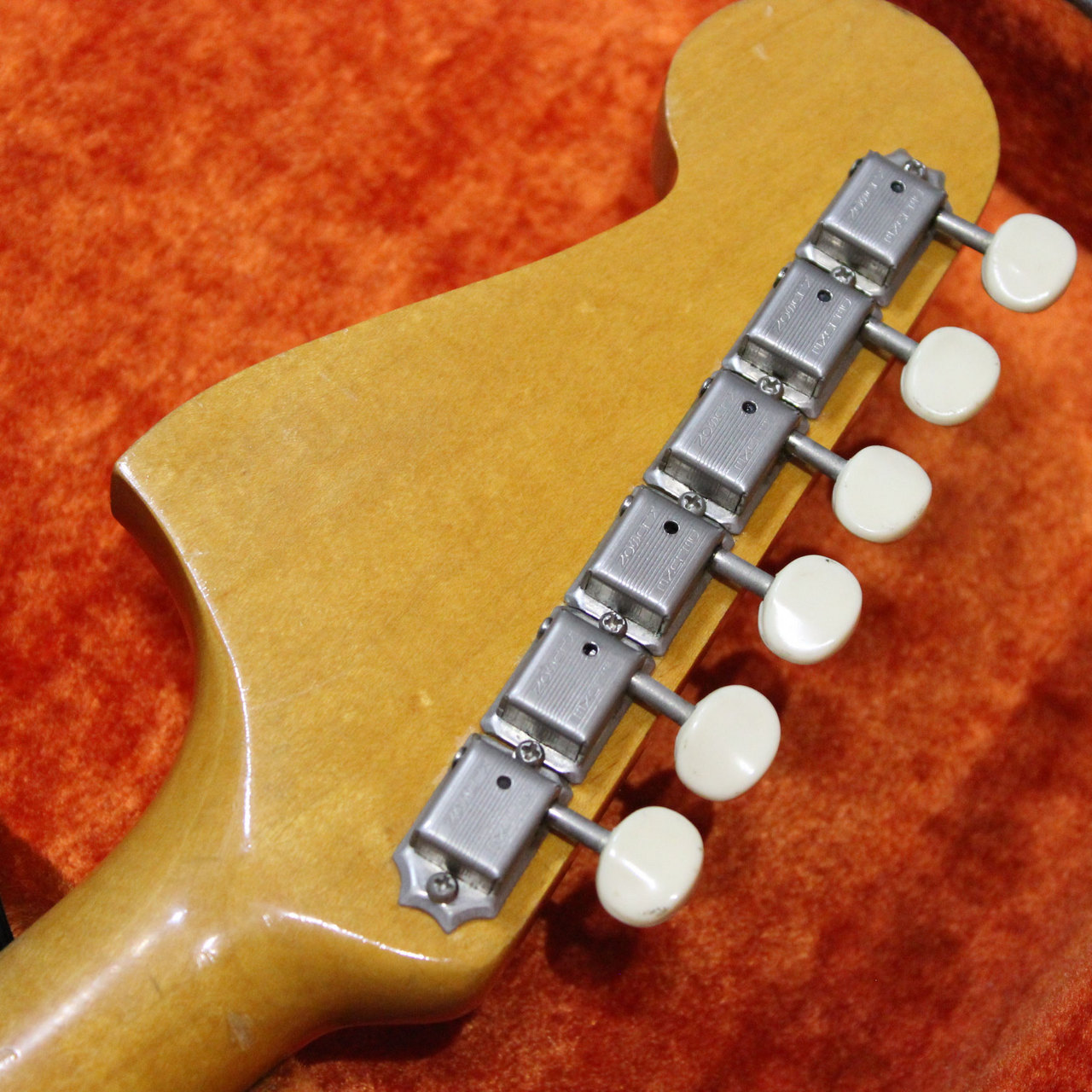 Fender Duo Sonic II RED フェンダー デュオソニック 2 1966年製 です