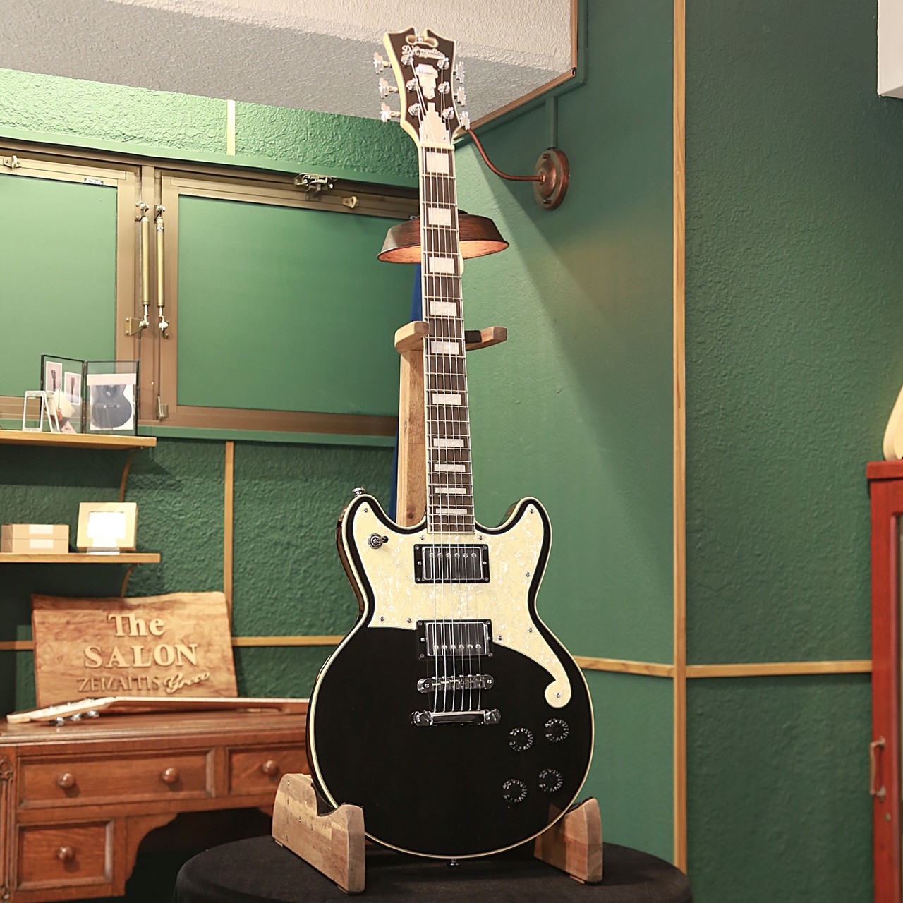 D'Angelico アウトレットセール Premier Brighton, Black Flake（B級