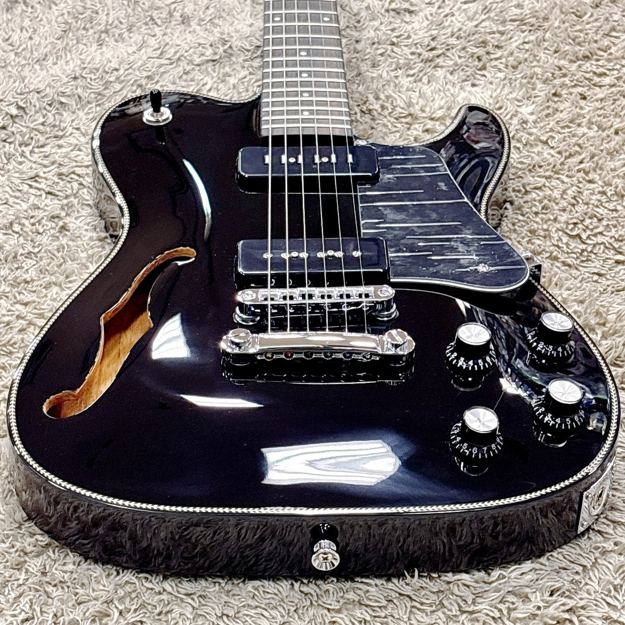 Bacchus BARON-JAZZ Alnico / BLK-Top -Global Series- 【P90仕様