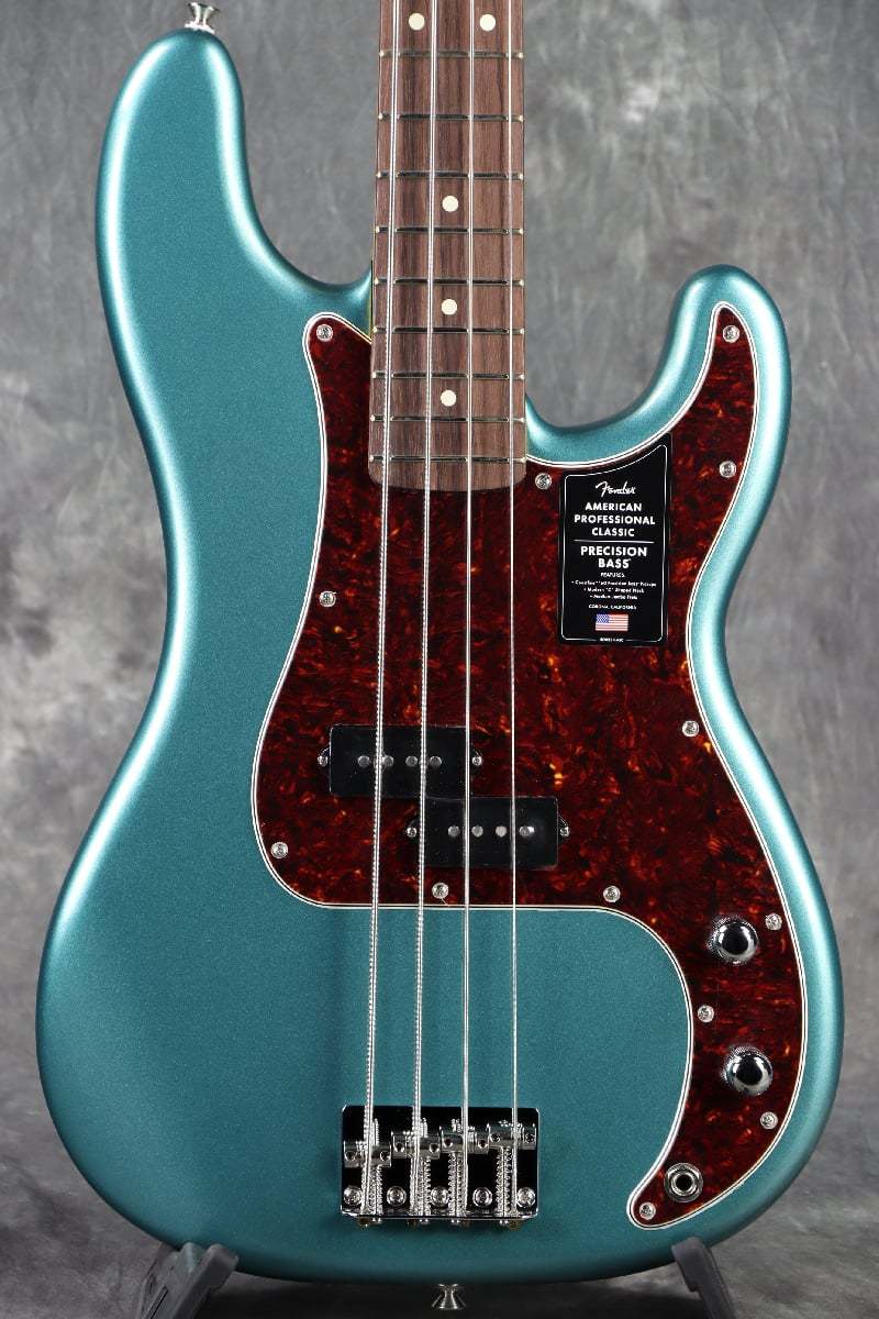 Fender American Professional ケース付 31まで値下 Fender American Professional Classic Precision Bass Rosewood