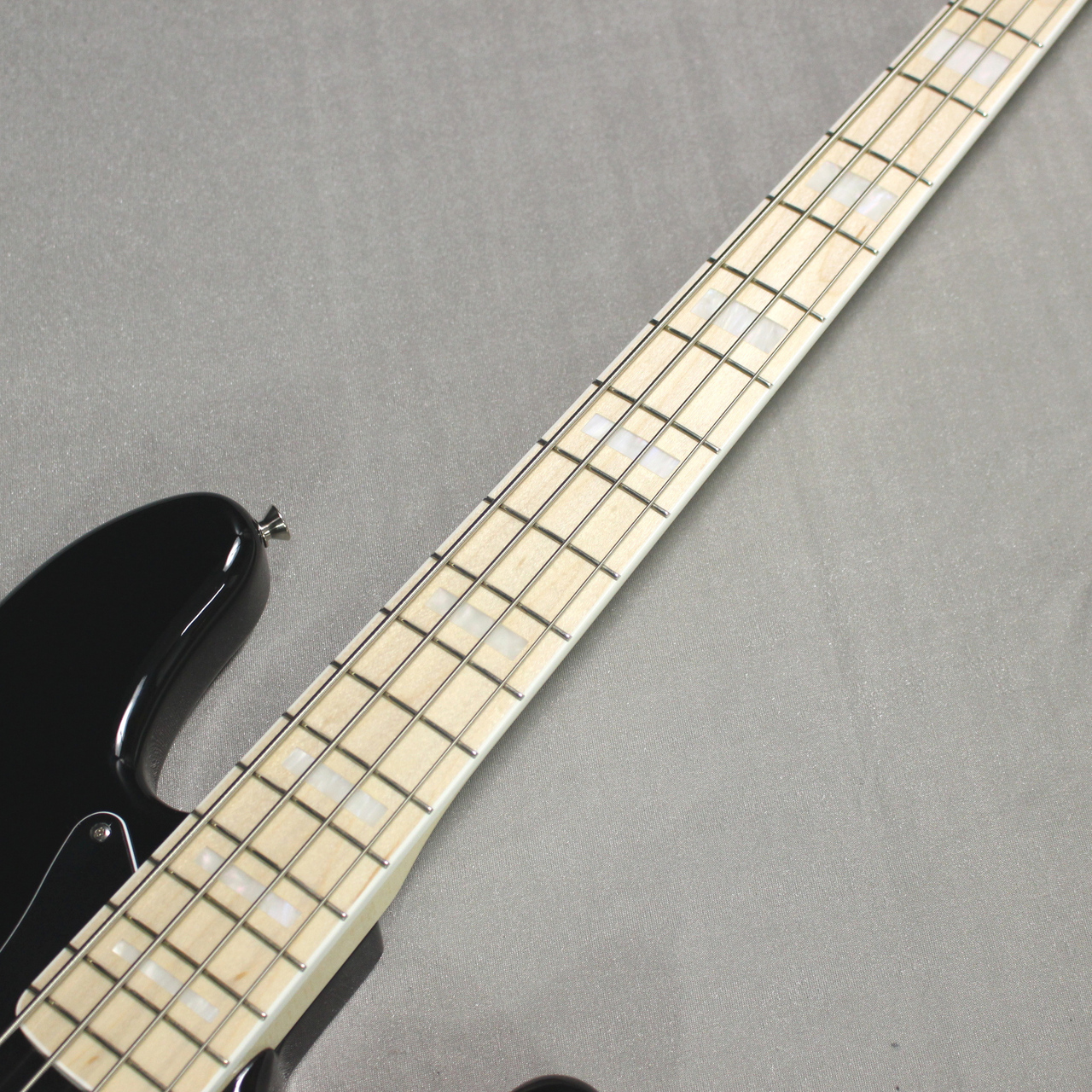 Fender FSR Made in Japan Traditional 70s Jazz Bass /Black【4.71kg