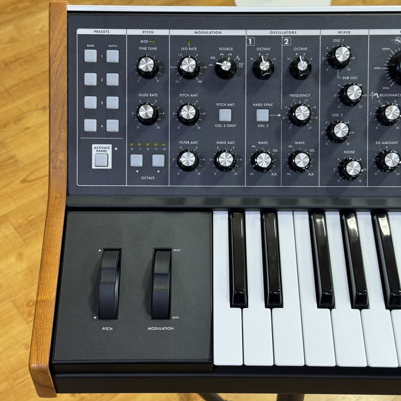 Moog Subsequent 25 アナログシンセサイザー - www.stedile.com.br