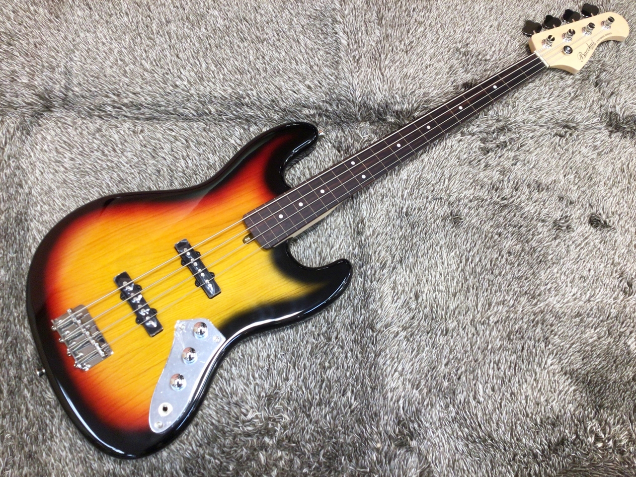 Bacchus BJB-1R Universal Series ベース レフティ Amazon | レフトハンド/左利き用・エレキベース｜Bacchus/BJB-1R-LH