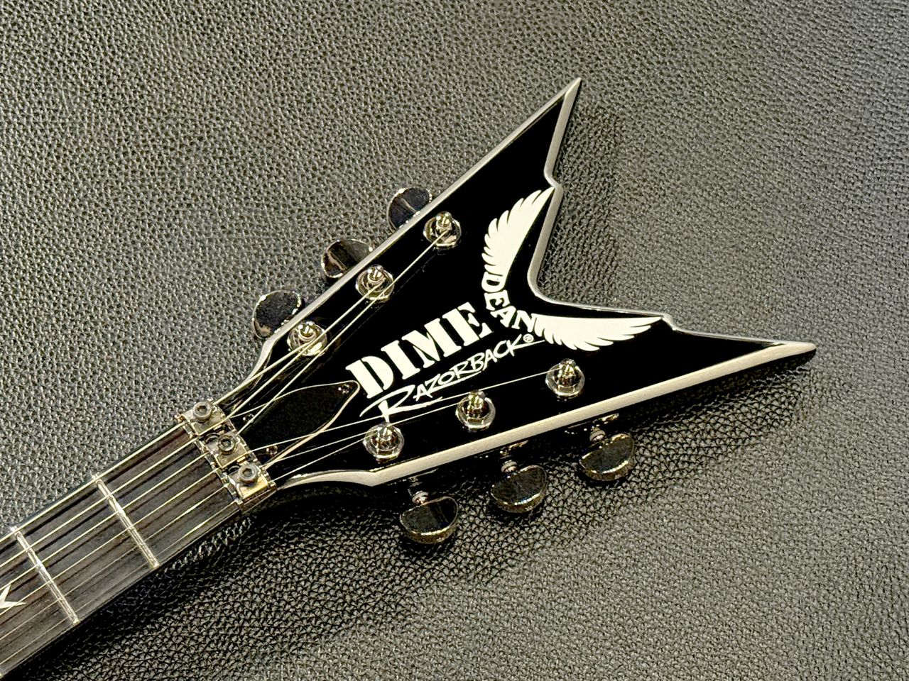 最終値下げ▶︎Dean Dime Razorback エレキギター エレキギター】大御所アーティストからの信頼も厚いDEANから希少