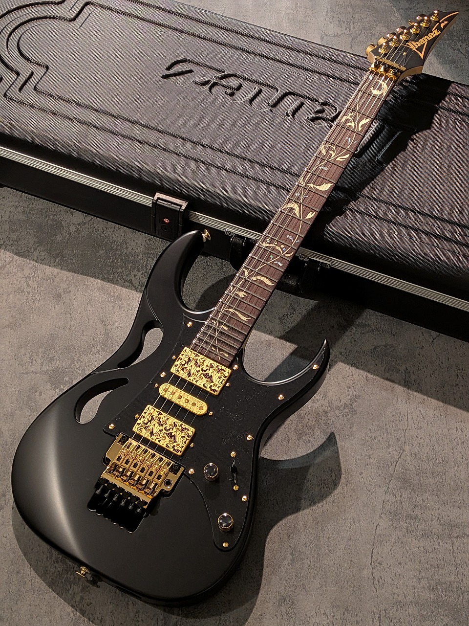 Ibanez 【역사상 가장 아름다운 "검정"】PIA3761 "Paradise in Art" Onyx Black #F2624470【3.69kg】 사진 2