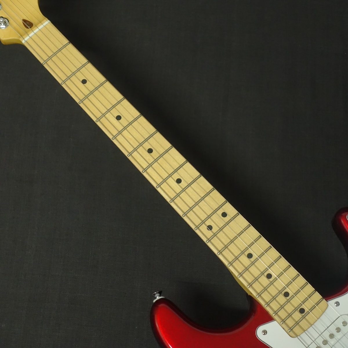 Fender Standard Stratocaster Maple Fingerboard Candy Cola 사진 5