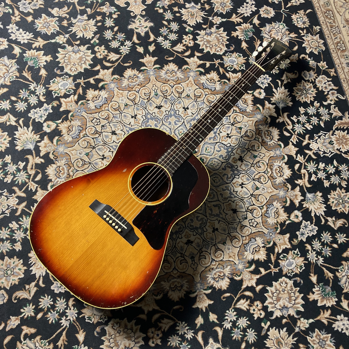 Gibson LG-1 1964年製 ヴィンテージ Gibson LG-1 1964 w/ K&K Pure Mini（ビンテージ）【楽器検索デジマート】