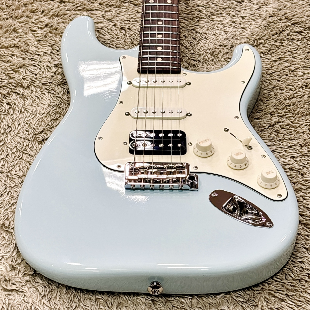 Suhr Classic S Antique HSS SBL / Rosewood 【ライト・エイジド加工