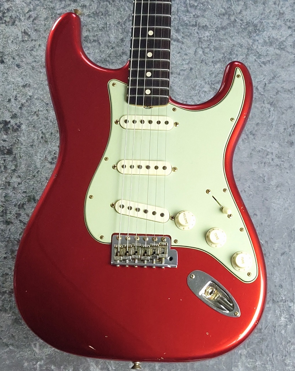 価格交渉ご自由に!ストラトキャスター　レリック　赤 fender JAPAN ストラトキャスター レリック フェスタレッド